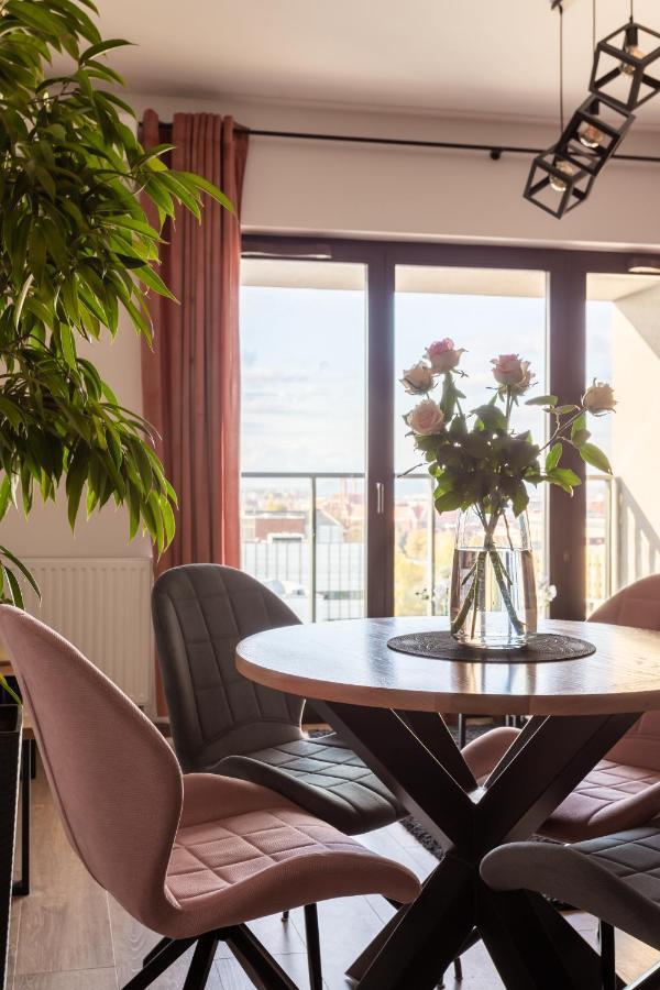 Glamour Apartment City View Вроцлав Экстерьер фото