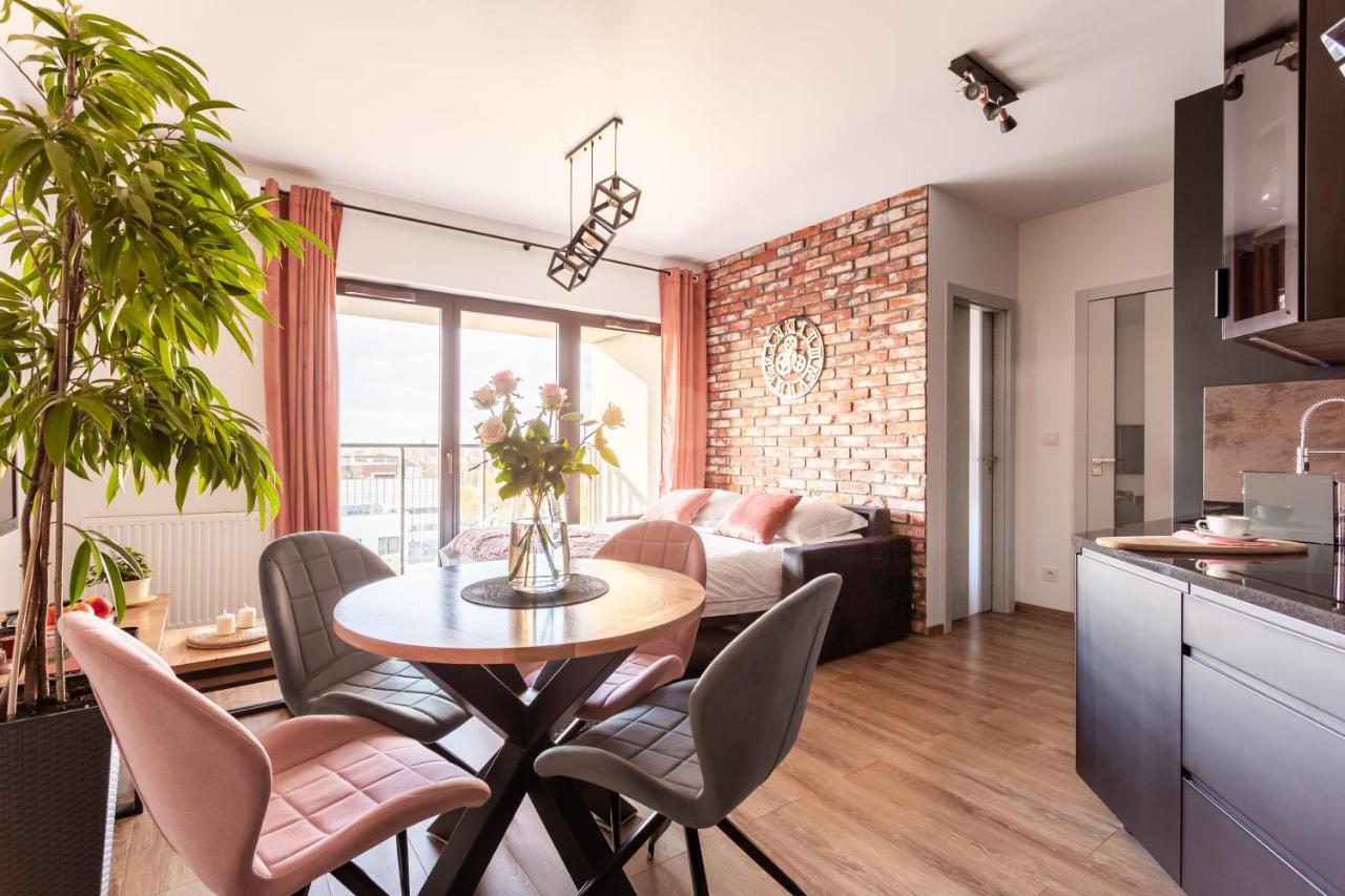 Glamour Apartment City View Вроцлав Экстерьер фото